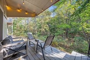 Cabin, 3 Bedrooms | Terrace/patio