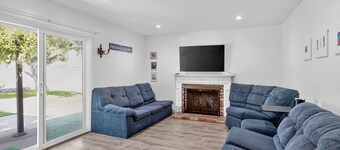 Coastal Escape With Private Mini Golf 4 Bedroom Home