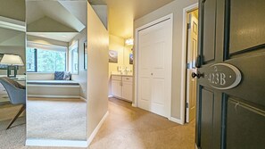 Condo, 1 Bedroom | Interior