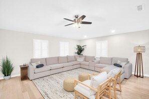 Smart TV, video games, stereo