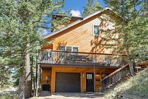 House, 4 Bedrooms | Exterior