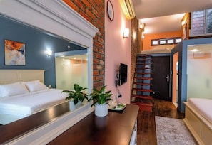 Suite, Balcony | Free WiFi