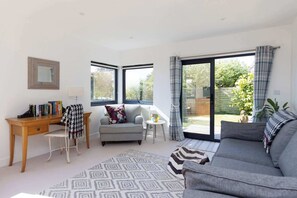 House | 4 bedrooms, Internet