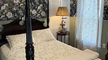 8 slaapkamers, een strijkplank/strijkijzer, wifi, beddengoed