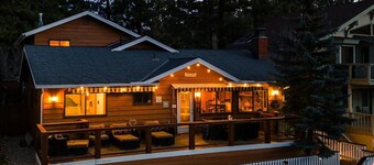 Lakeview Retreat with Great Lake View patio, pet friendly, lots of space!