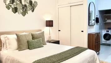 1 bedroom, iron/ironing board, Internet, bed sheets