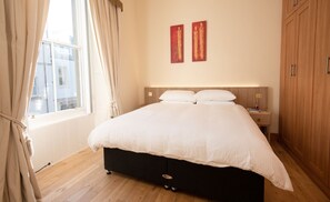 3 dormitorios, tabla de planchar con plancha, wifi y ropa de cama