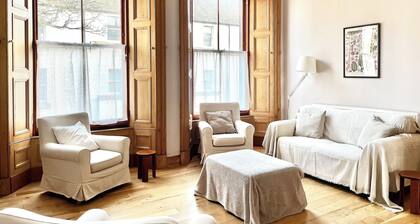 Coastal Escape | 3-Bed Apartment Near the Beach