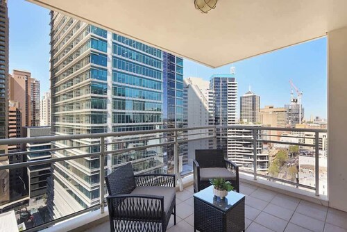 George St Luxe Apt | CBD Central, Walk to Harbour