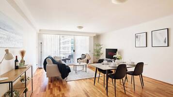 Televisión, oficina