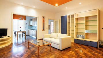 Apartment, Balkon | Wohnbereich