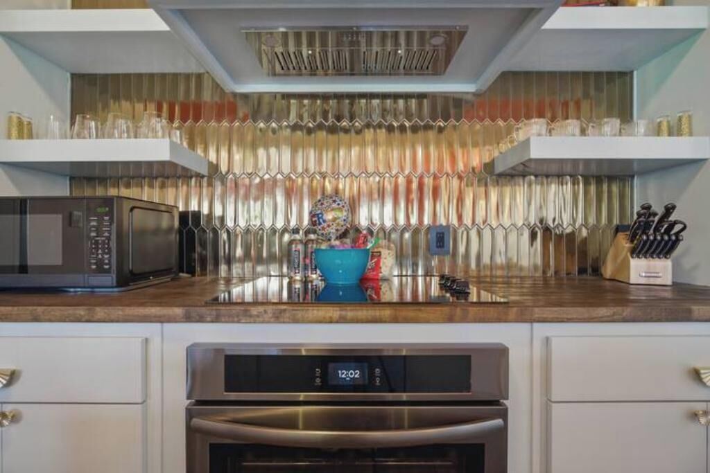 電子レンジ、オーブン、コンロ、食器洗い機