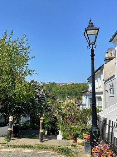 Peaceful Hastings old town hideaway