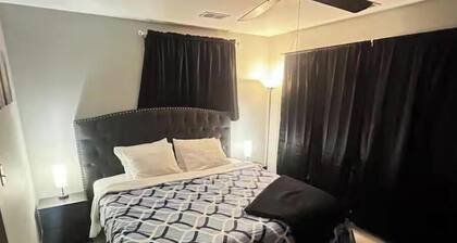 Back Unit Patio, Balcony, Yard, Smart TVs, W/D