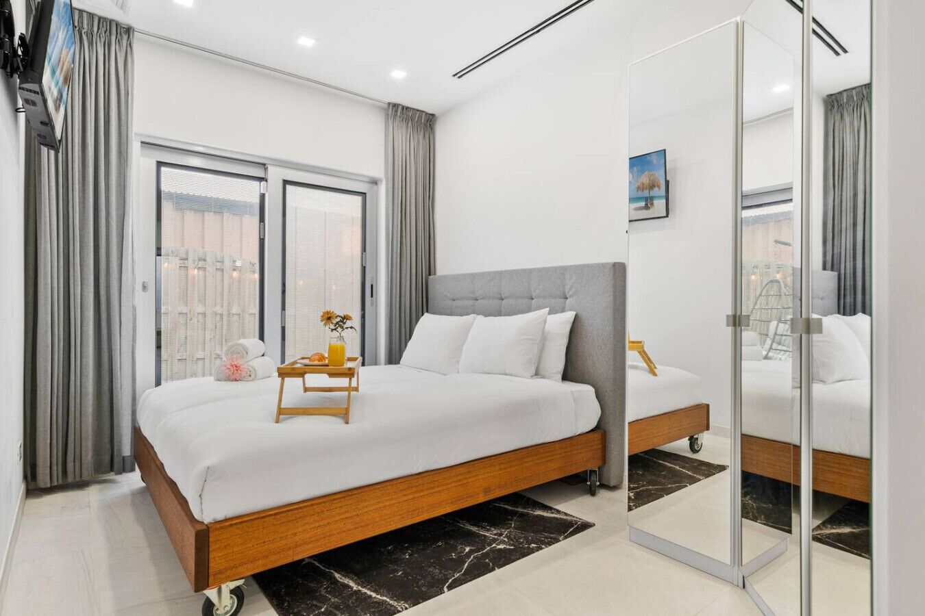 2 bedrooms, desk, iron/ironing board, free WiFi