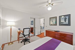 2 Schlafzimmer, Schreibtisch, BĂŒgeleisen/BĂŒgelbrett, Reisekinderbett