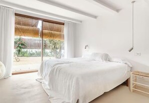 3 bedrooms, WiFi, bed sheets