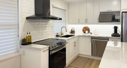 Modern Home in Oshawa #MAIN