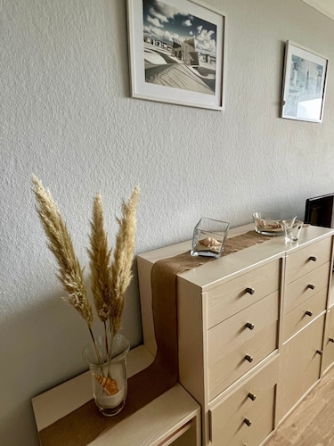 Vacation apartment "Kleine Möwe" Cuxhaven: View of the Weltschiffahrtsweg.