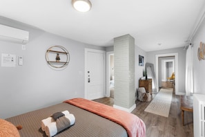 1 quarto, Wi-Fi de cortesia, roupa de cama