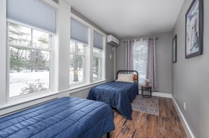 7 bedrooms, free WiFi, bed sheets