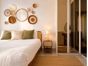 2 bedrooms, iron/ironing board, WiFi