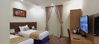 Golden Luxury Hotel