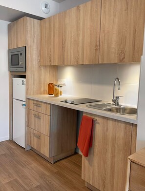 Private kitchen - Zenao Appart'hôtels Tours (Tours)