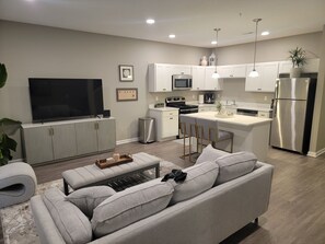 Interior - Meadows At Keefer Creek 114 (Fort Wayne)