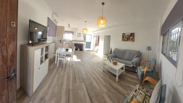 Televisie en een open haard