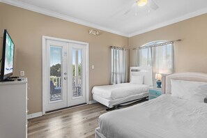 3 bedrooms, iron/ironing board, free WiFi, bed sheets