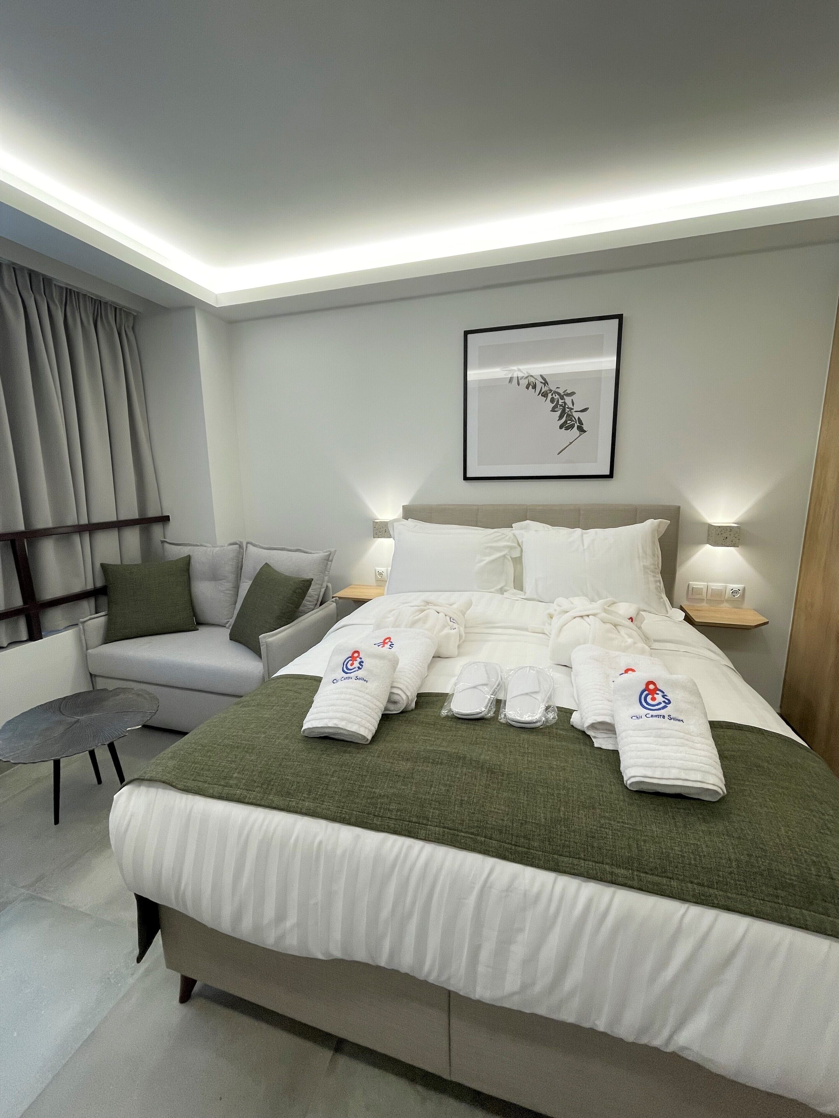 Suite without Balcony - Suite 3 | Egyptian cotton sheets, premium bedding, in-room safe, laptop workspace