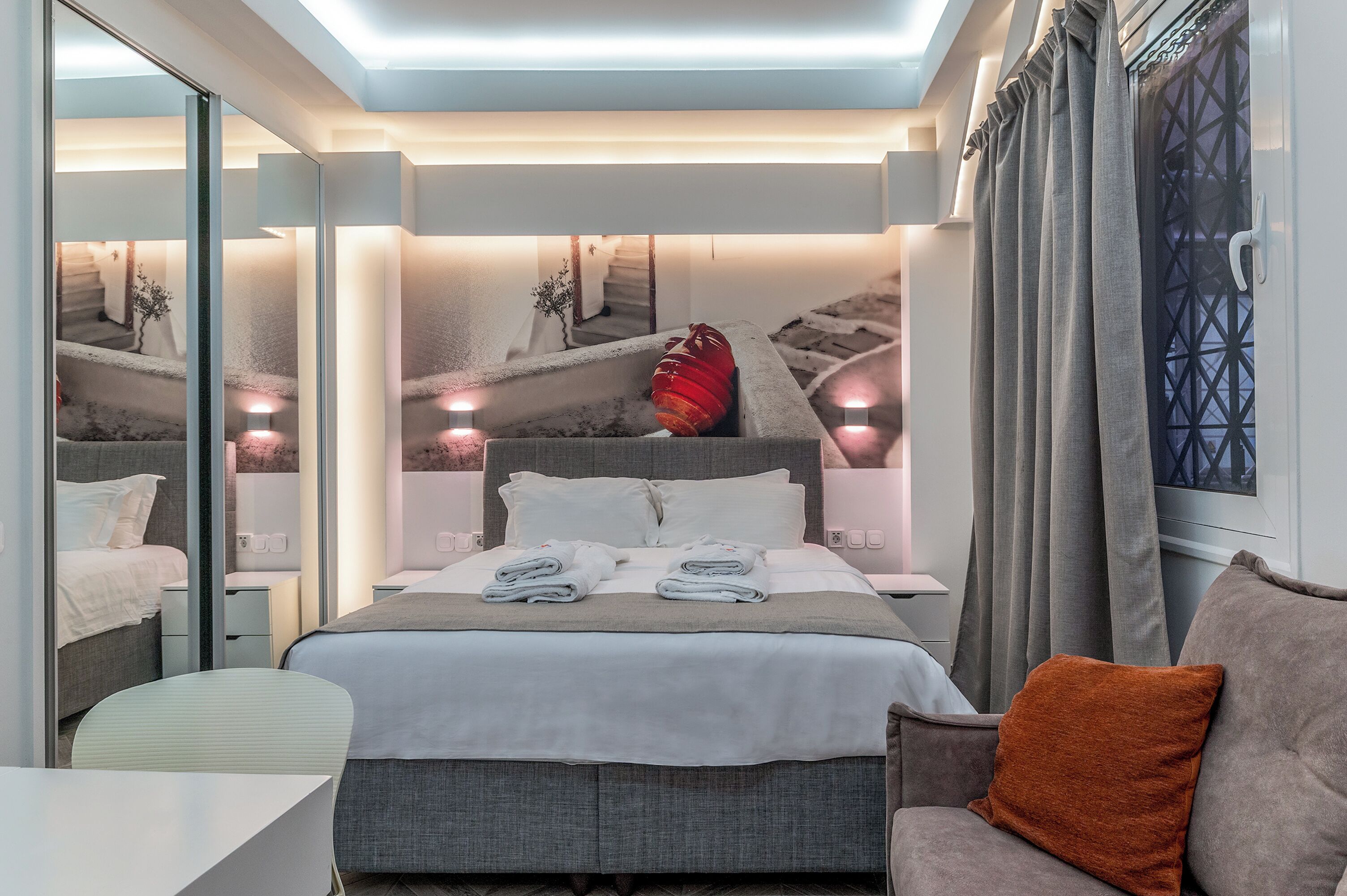 Suite without Balcony - Korali | Egyptian cotton sheets, premium bedding, in-room safe, laptop workspace