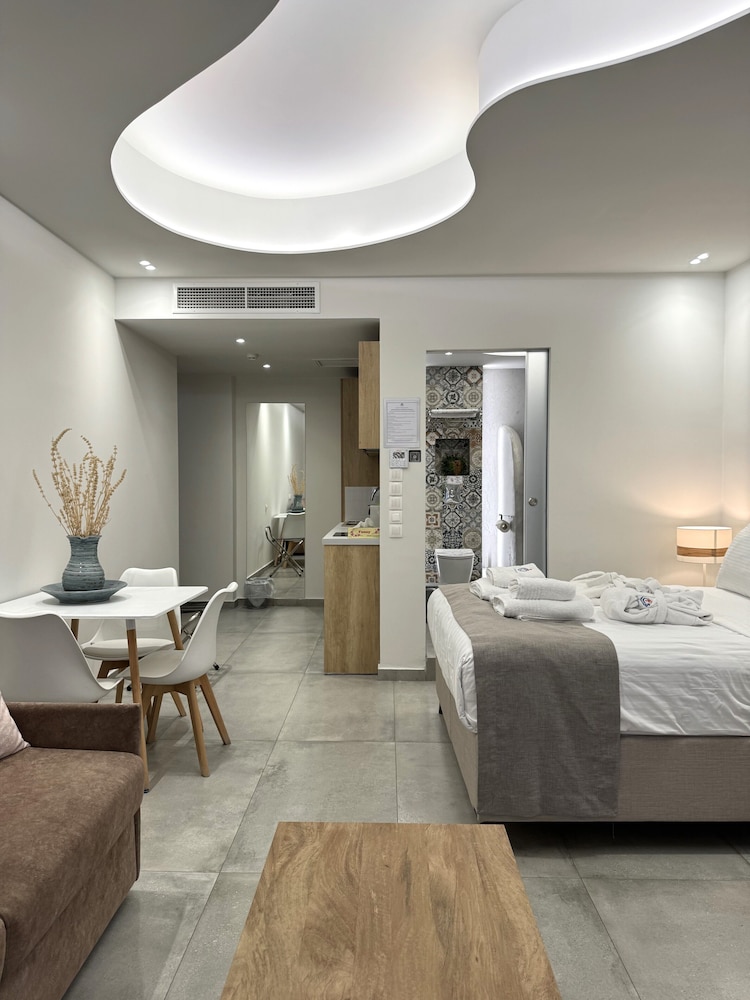 Chic Centre Suites Athens by null