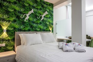 Deluxe Suite - Forest | Egyptian cotton sheets, premium bedding, in-room safe, laptop workspace