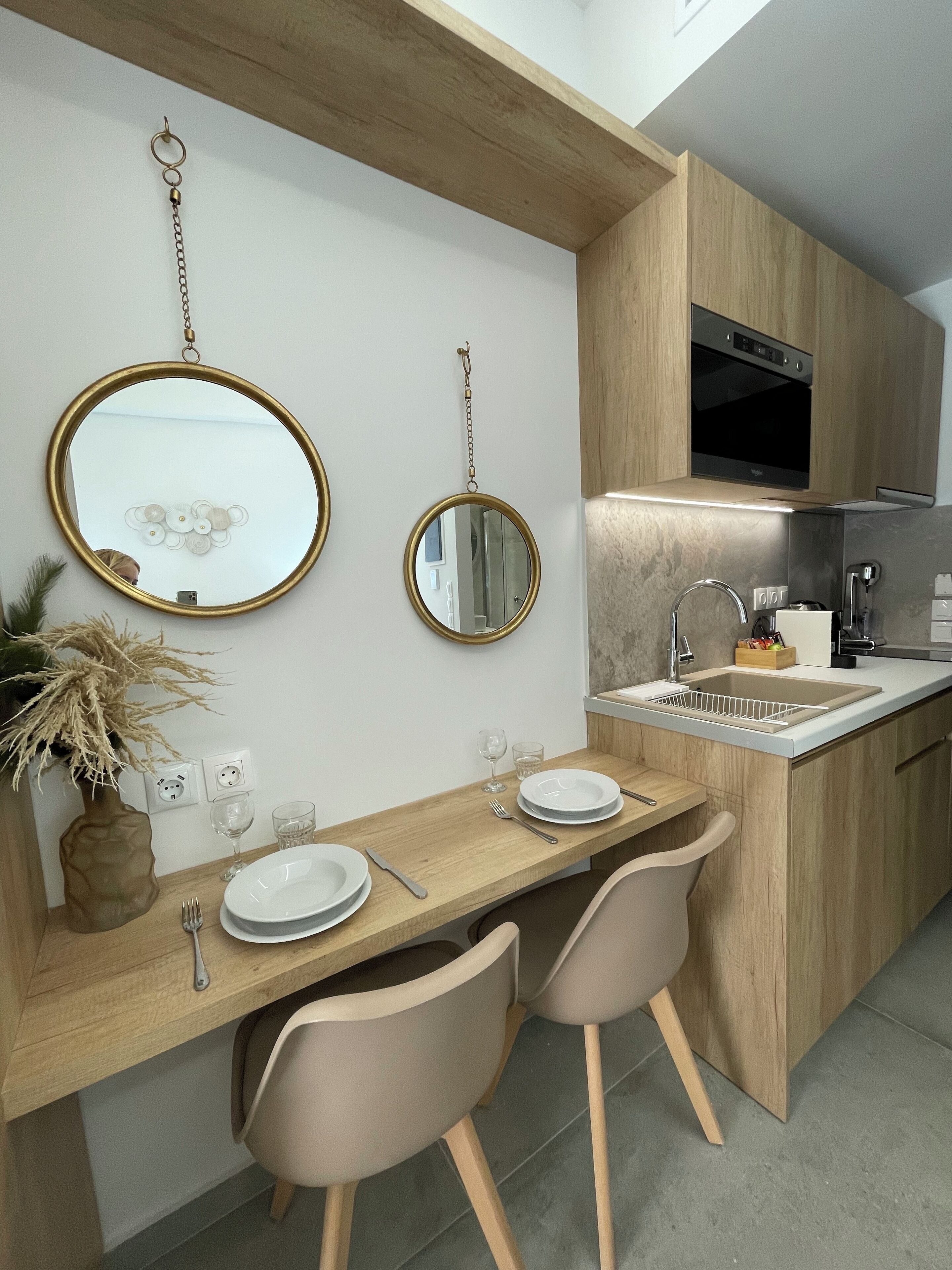 Suite with Terrace - Ammos | In-room dining