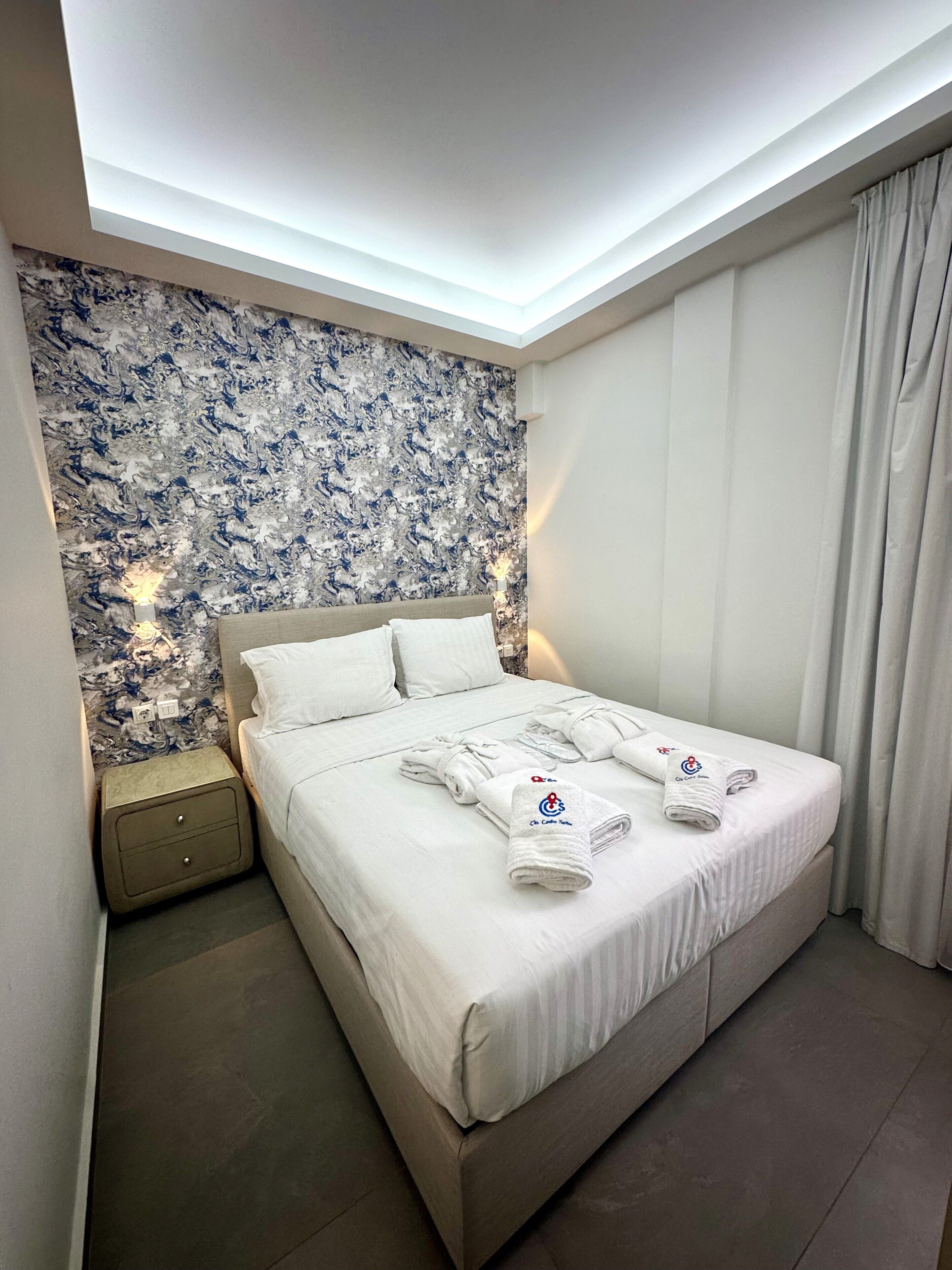 Deluxe Suite - Ocean | Egyptian cotton sheets, premium bedding, in-room safe, laptop workspace