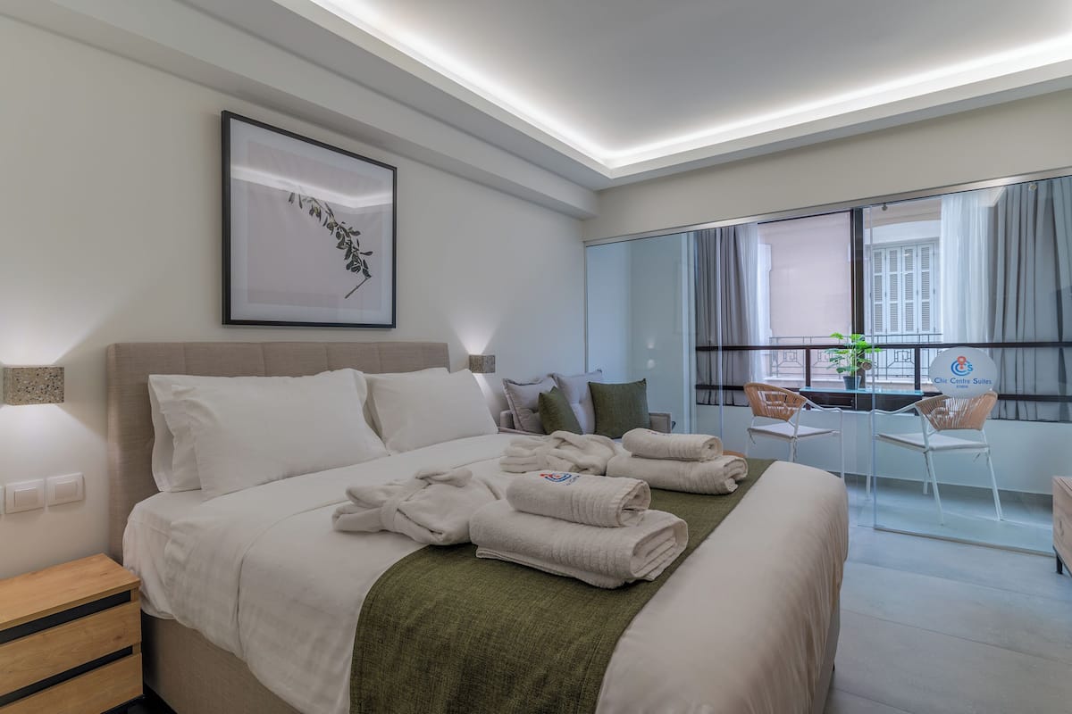 Suite with Balcony - Suite 6 | 이집트산 면 시트, 고급 침구, 객실 내 금고, 노트북 작업 공간