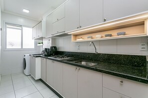 Fridge, microwave, oven, coffee/tea maker - WI-FI 200mb | Pool | Barbecue Grill #CANA18 (Florianópolis)