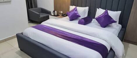 Comfort Apartment, Balcony, City View