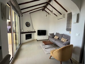 Living area - Villa Los Molinos at La Manga Club (La Manga Club)