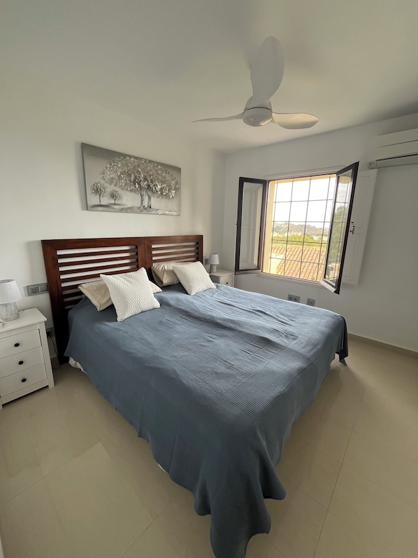 2 Schlafzimmer, Schreibtisch, WLAN, Bettwäsche