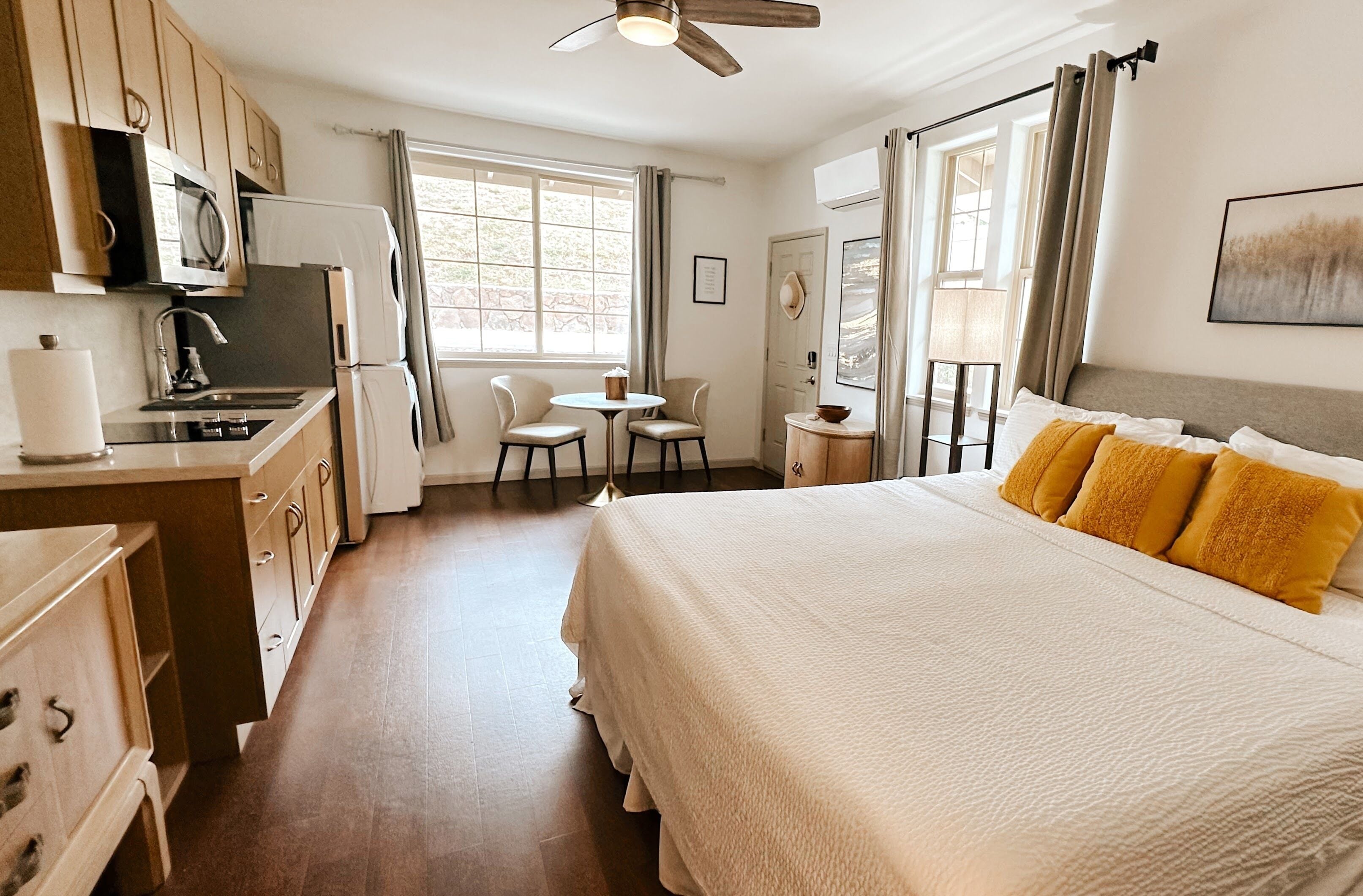 4 bedrooms, iron/ironing board, travel crib, internet