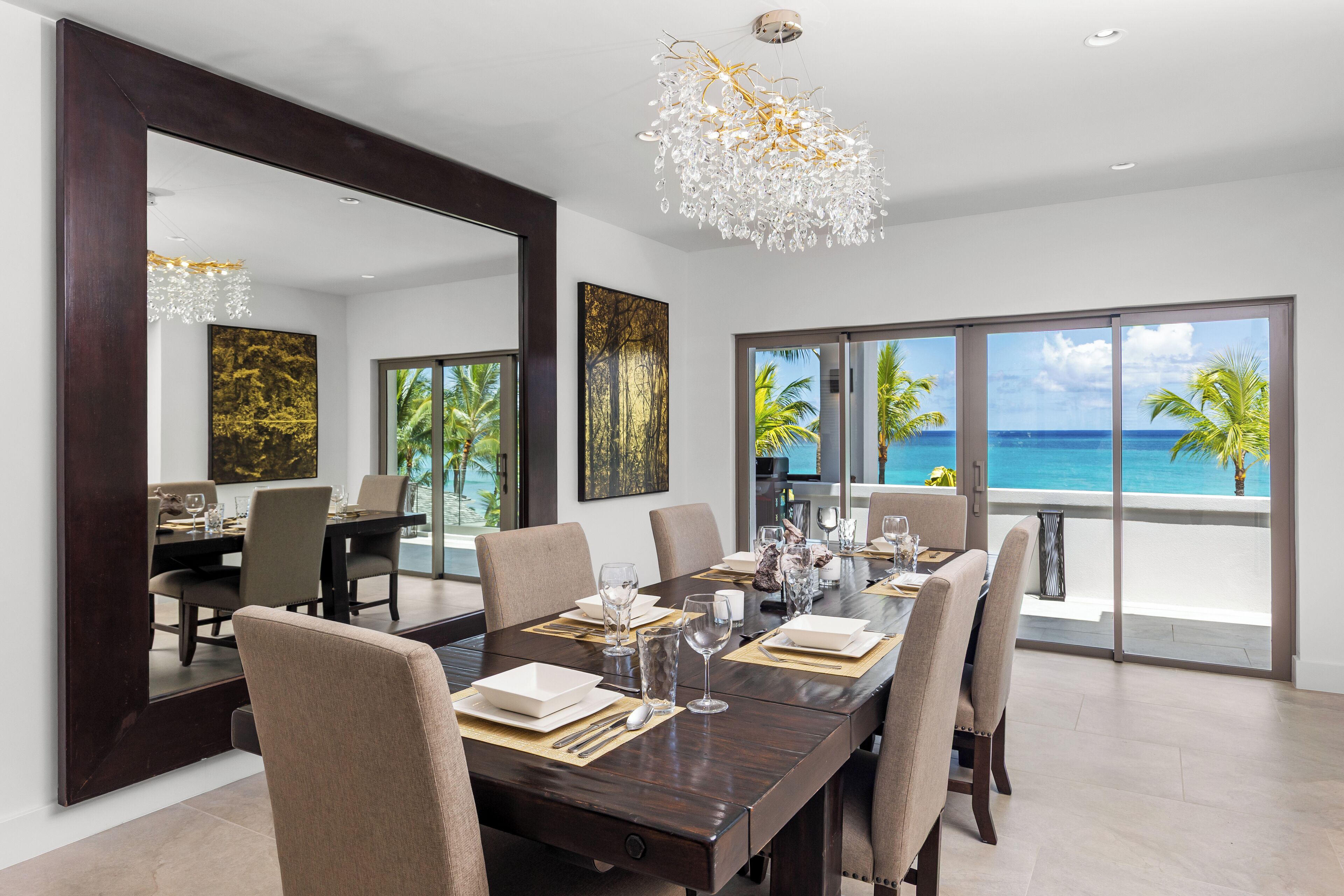 Luxury Villa, Ocean View | Dining room