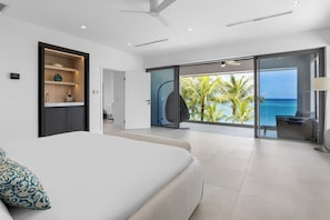 Vila superluxo, vista para o oceano | Cofres nos quartos, ferros/tábuas de passar roupa, Wi-Fi de cortesia