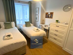 2 bedrooms, desk, iron/ironing board, free WiFi