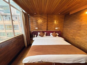 Quarto casal luxo, vista para o vale | Wi-Fi de cortesia, roupa de cama