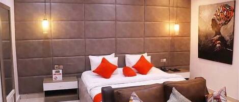 Luxury Apartment, Balcony, City View