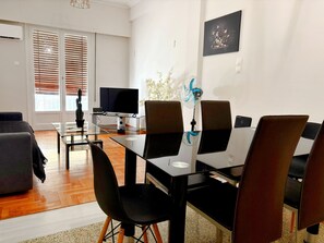 تناول الطعام