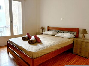 2 عدّة غرف نوم ومكواة/لوح كي وواي فاي مجانًا وملاءات أسرّة